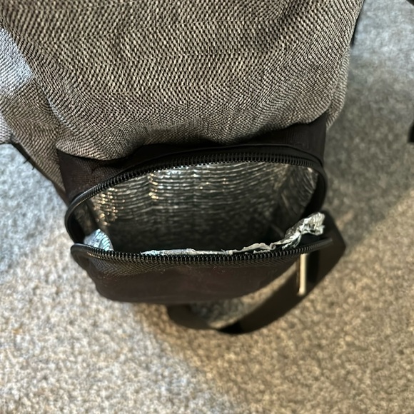 EDDIE BAUER first adventure backpack diaper bag in gray/black - Picture 5 of 8